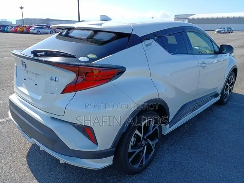 Toyota C-HR G-LED, SHOWROOM READY 2020