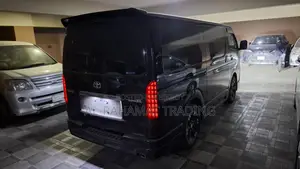 Toyota Hiace SUPER GL MODELLISTA 2022