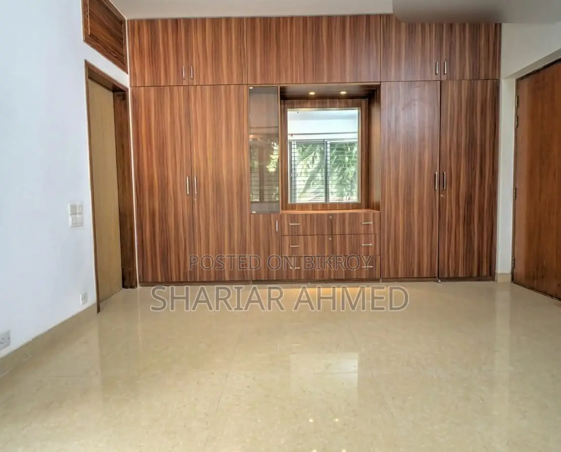 3250 Sqft 3 Bed Un-Furnished Apartment For Rent In Gulshan