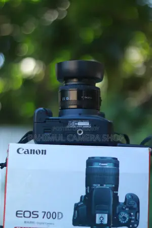 Canon 700D with 50mm prime lens 1.8 supper fresh, box condition