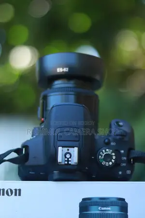 Canon 700D with 50mm prime lens 1.8 supper fresh, box condition