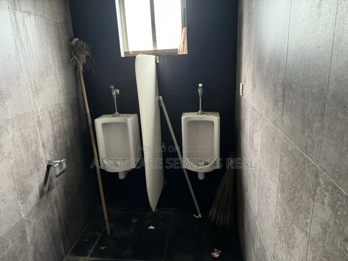 Exclusive Open Commercial Office space Rent Gulshan Avenue