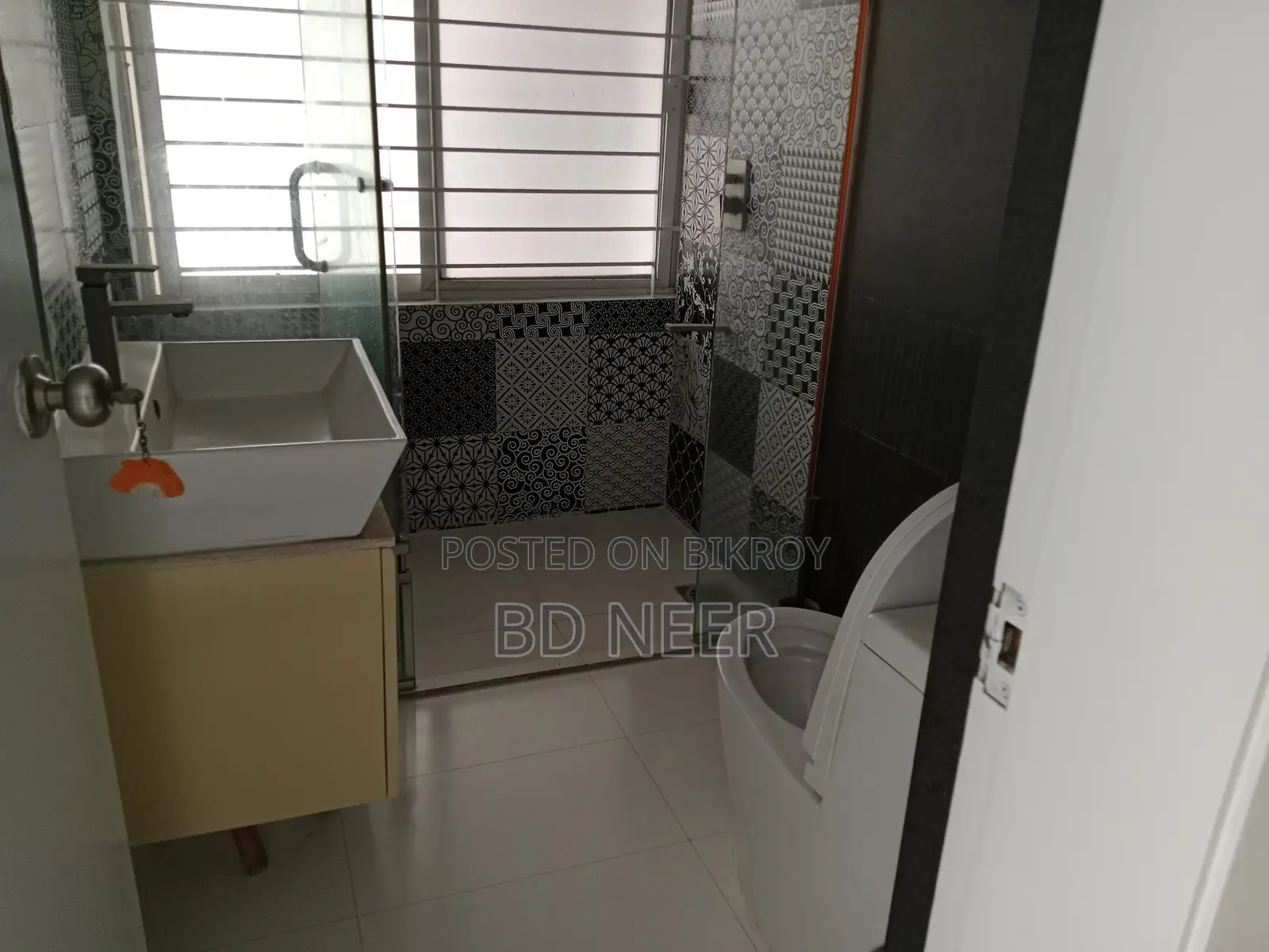Lake view semi furnish apt available in Gulshan 2 North side