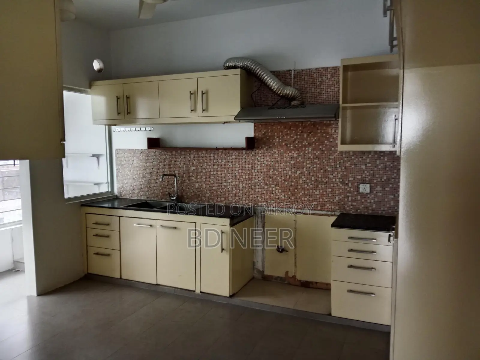 Lake view semi furnish apt available in Gulshan 2 North side