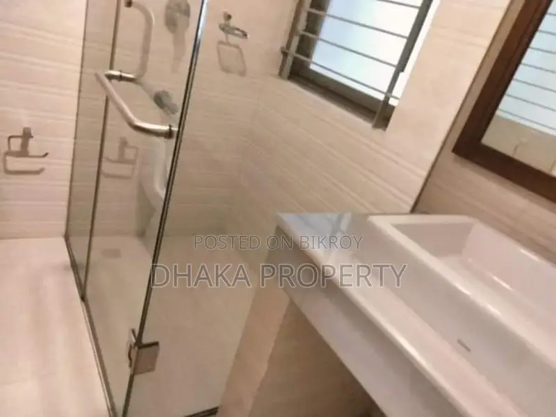 (3500-Sqft)Lake View Luxurious Apartment Rent in Gulshan