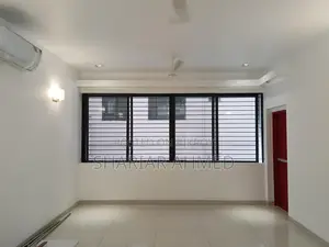 গুলশান (২) সুইমিং পুল জিম ৪১০০ বর্গফুটের অ্যাপার্টমেন্ট: ভাড়ার জন্য উপলব্ধ