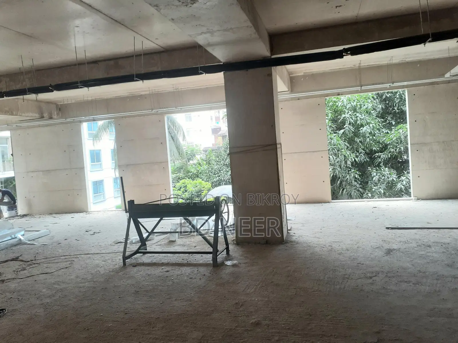 ২১০০০ বর্গফুট ১ম থেকে ৬ষ্ঠ তলা ভাড়ার জন্য উপলব্ধ