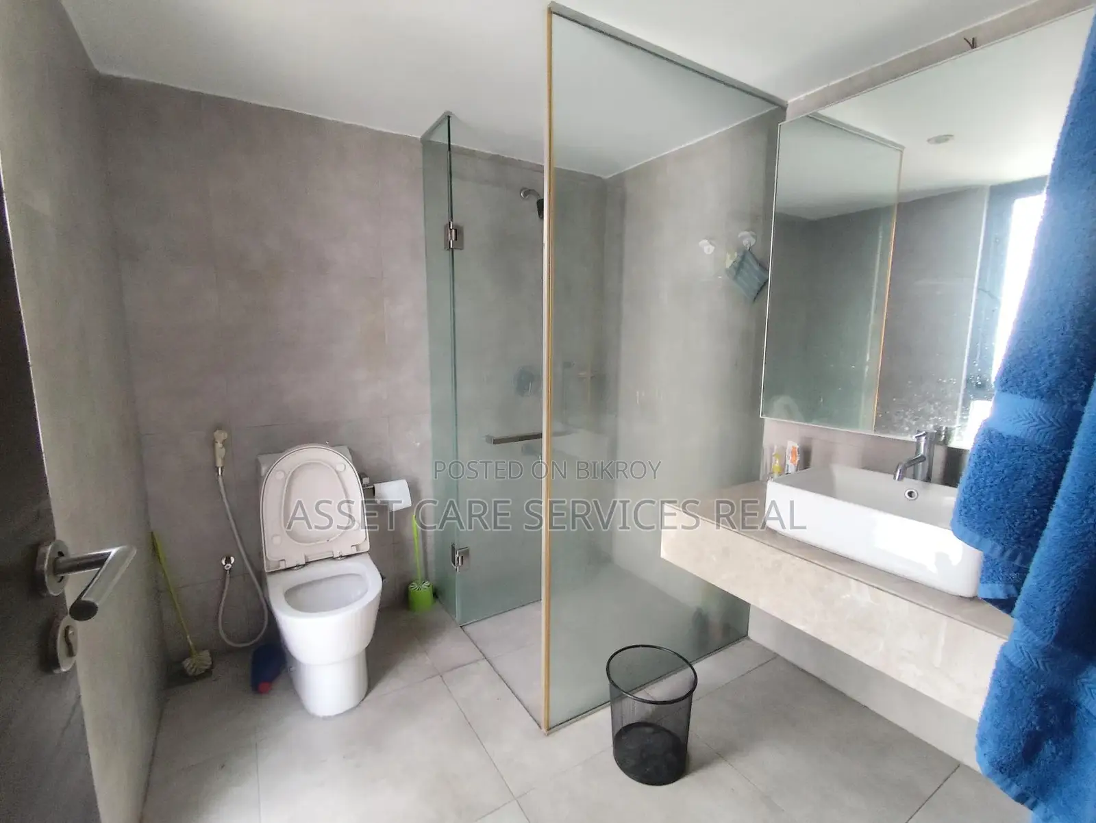 Swimming Pool-Gym Facilities 3Bed Furnished 10th Floor Apartment Rent