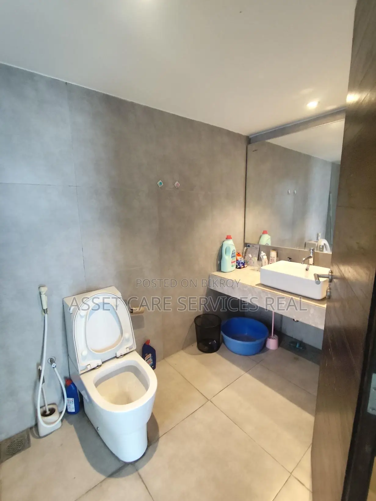 Swimming Pool-Gym Facilities 3Bed Furnished 10th Floor Apartment Rent