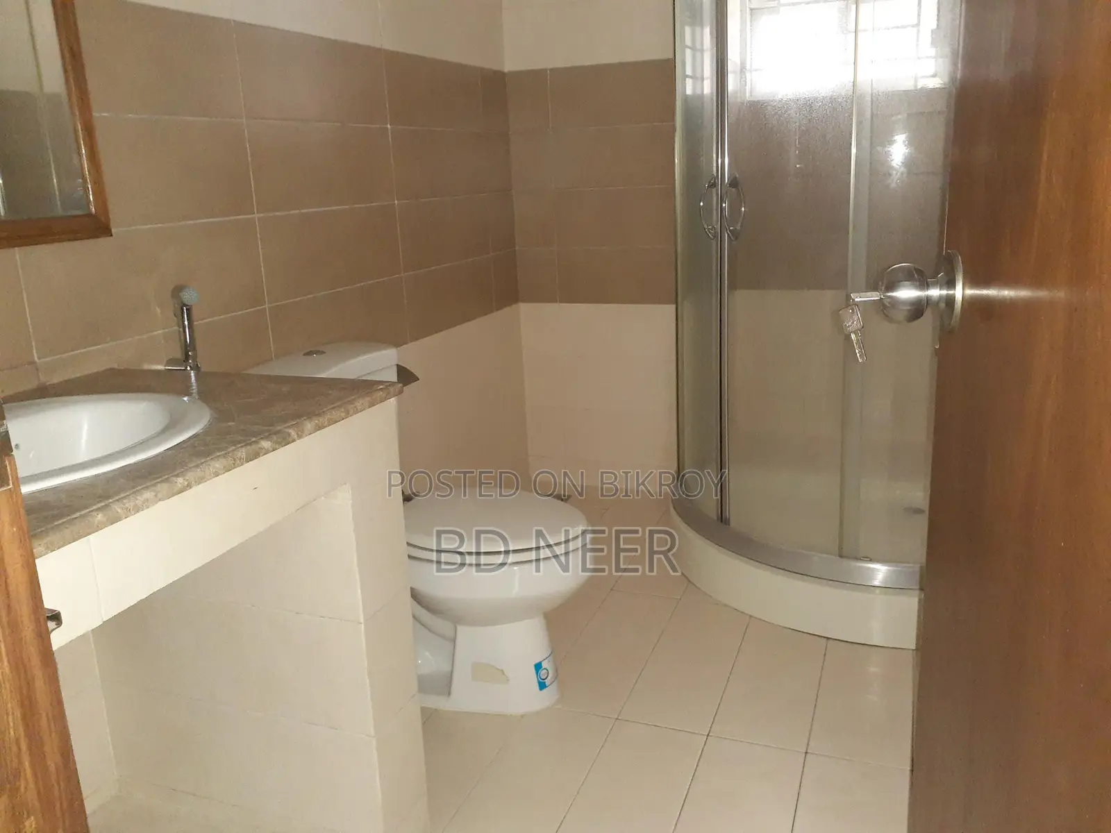 Semi Furnished 4 Bedroom Flat Rent in Gulshan-2
