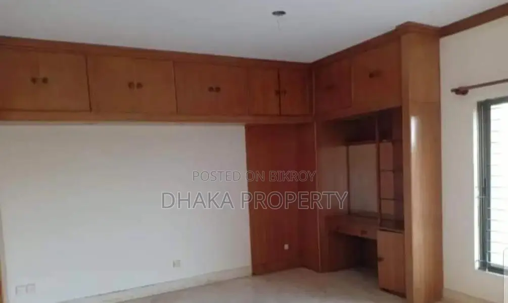 5-Beds Lake View (4200-Sqft) Apartment Rent in Gulshan -2