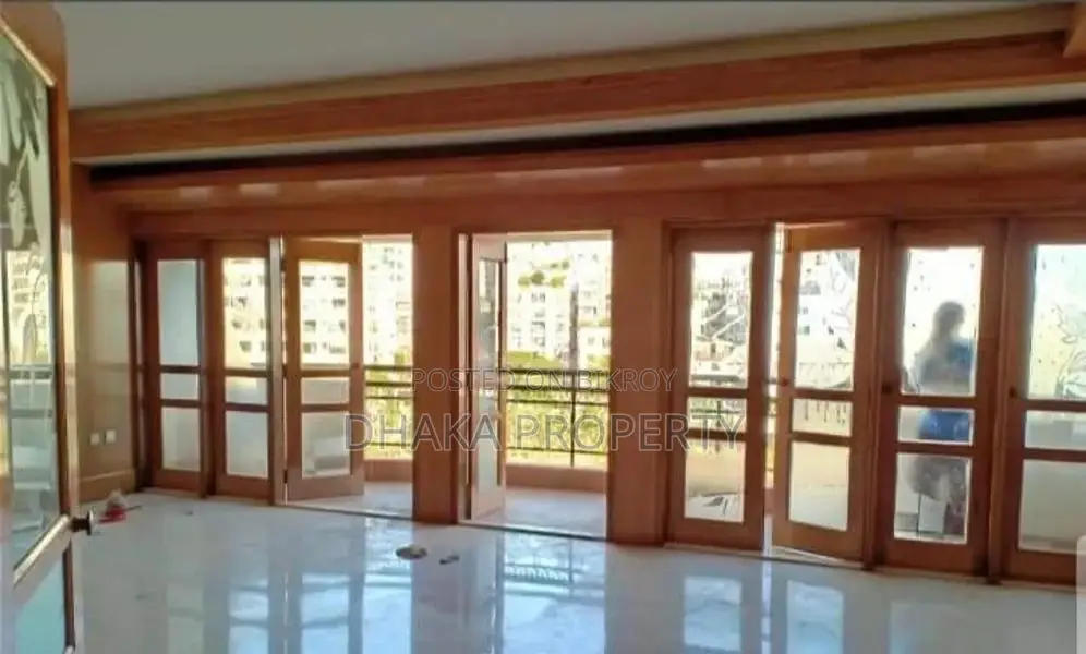 5-Beds Lake View (4200-Sqft) Apartment Rent in Gulshan -2