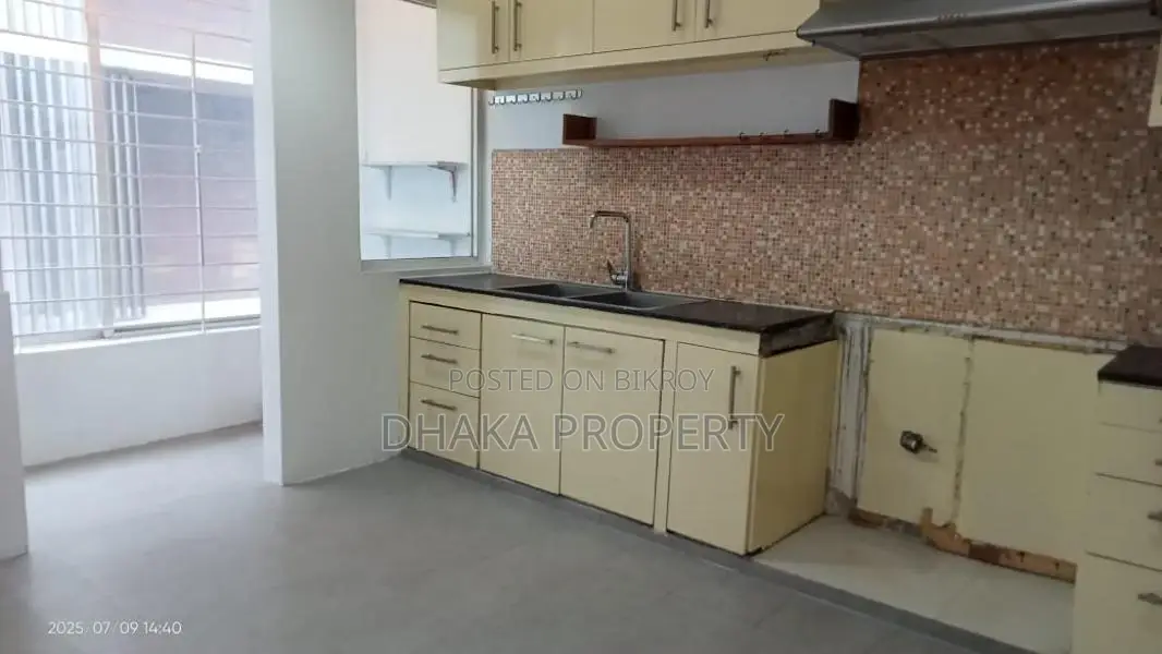 (3200-Sqft) 3-Beds Modern Apartment Rent in Gulshan North