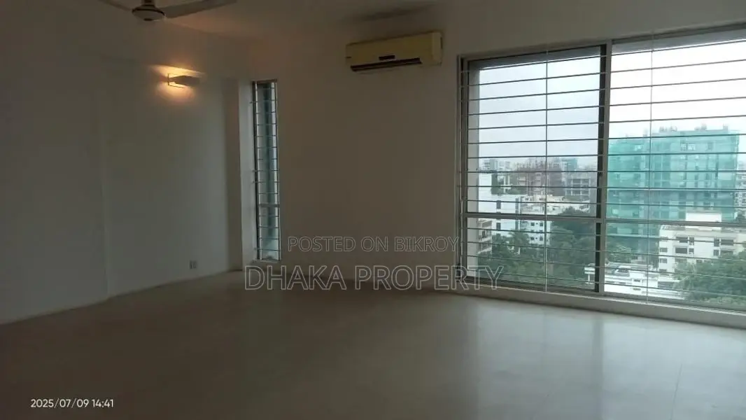 (3200-Sqft) 3-Beds Modern Apartment Rent in Gulshan North