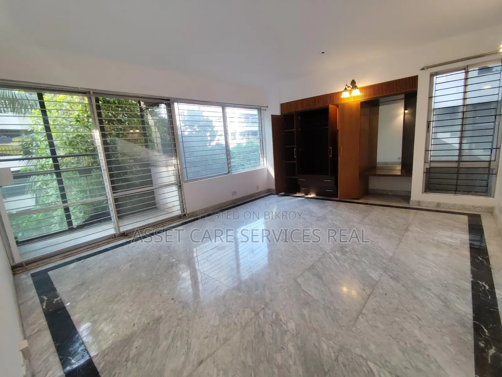 4-Bedroom Unfurnished Exclusive Apartment for Rent in Baridhara Diplomatic Zone