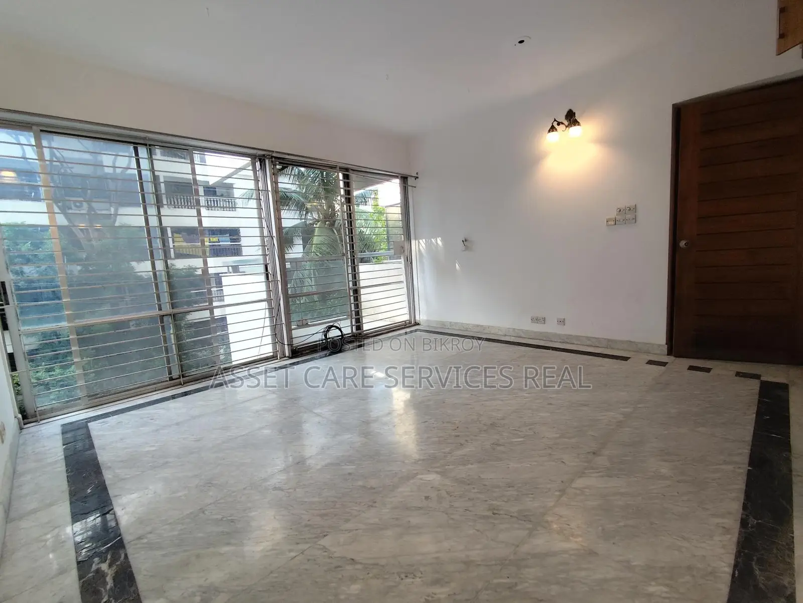 4-Bedroom Unfurnished Exclusive Apartment for Rent in Baridhara Diplomatic Zone