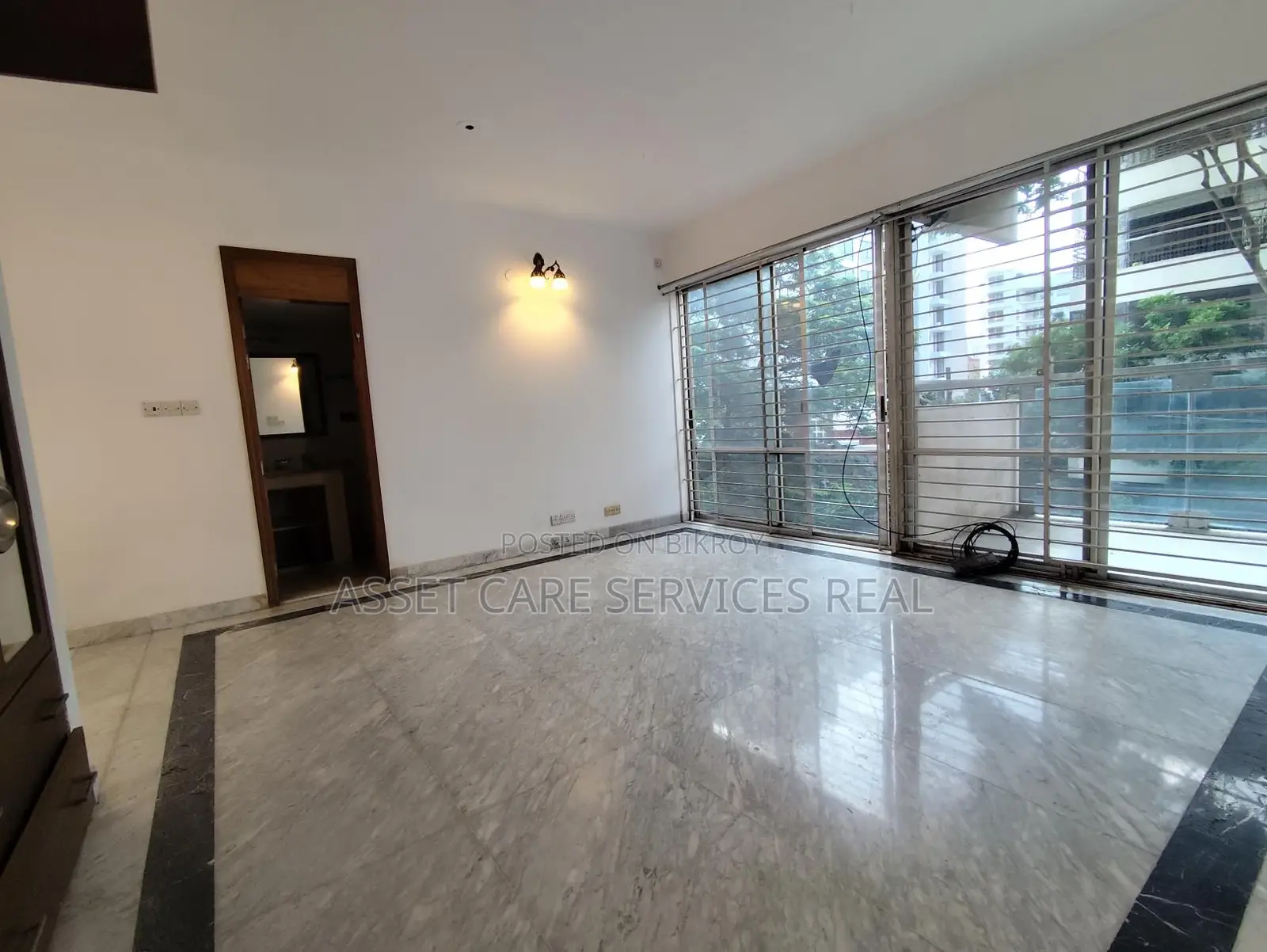 4-Bedroom Unfurnished Exclusive Apartment for Rent in Baridhara Diplomatic Zone