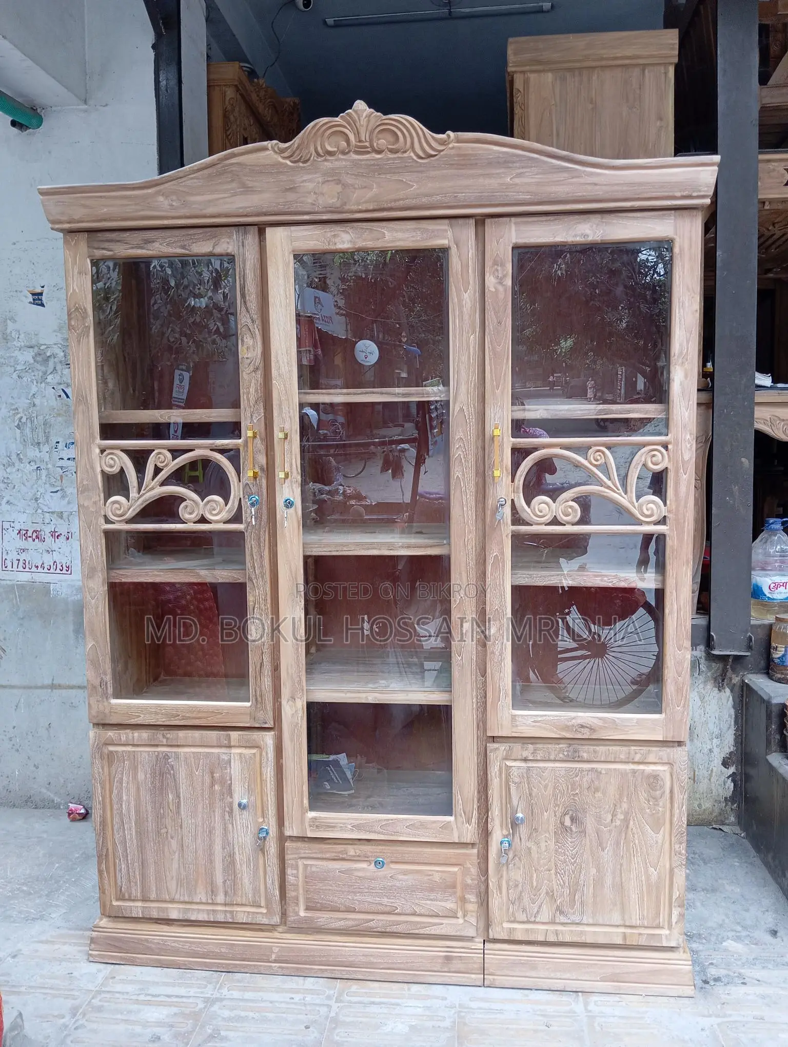Showcase made of 5x6 ft Chittagong Teak Wood