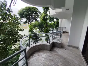 গুলশানে ৩৫০০ বর্গফুটের লেক ভিউ সুন্দর ৪ বেডরুমের বড় অ্যাপার্টমেন্ট ভাড়া হবে