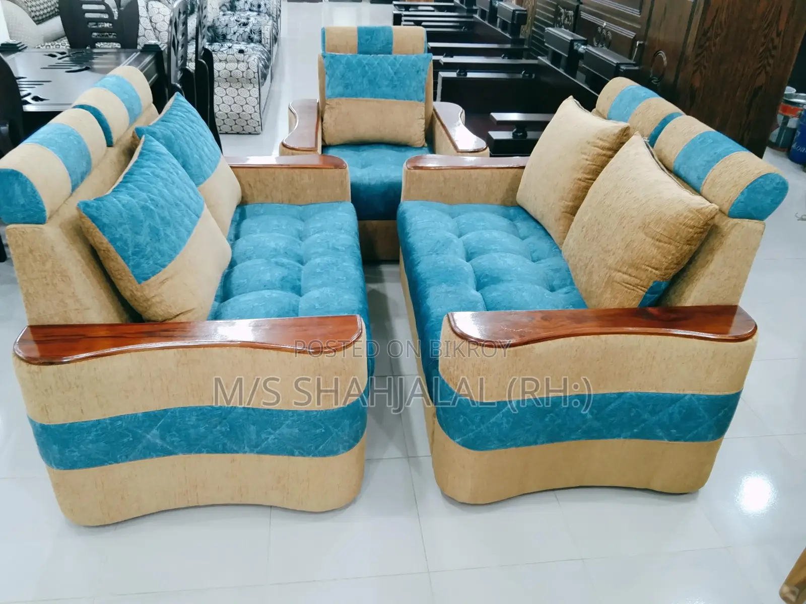 সোফা কিনুন অবিশ্বাস্য মূল্য ছাড়