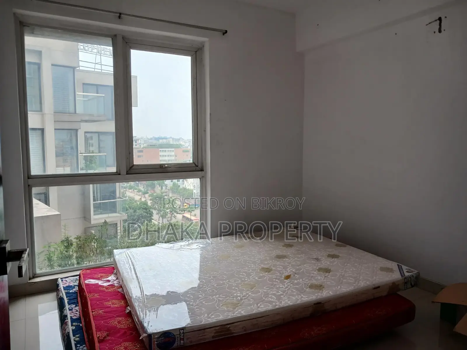 3Bedroom Sun Lighting Apt.Office come Residents possible-2300sft