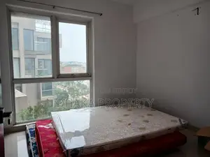3Bedroom Sun Lighting Apt.Office come Residents possible-2300sft
