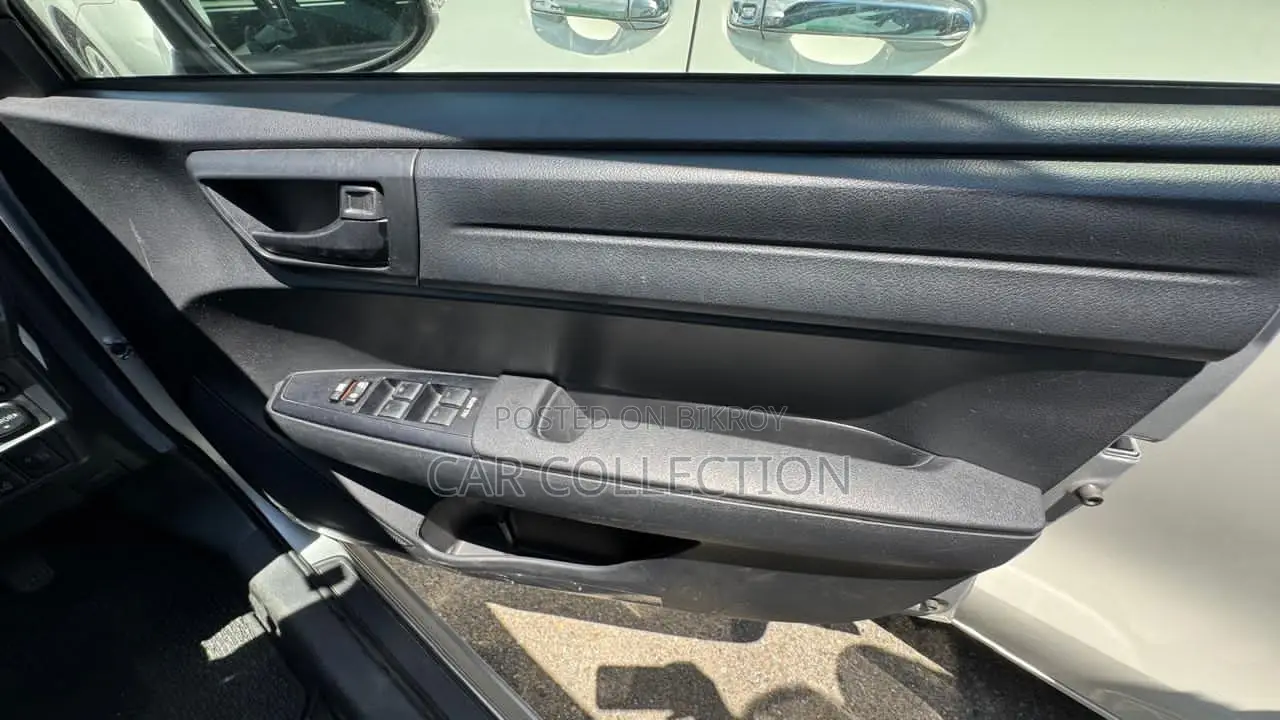 Toyota Fielder Ex 2020