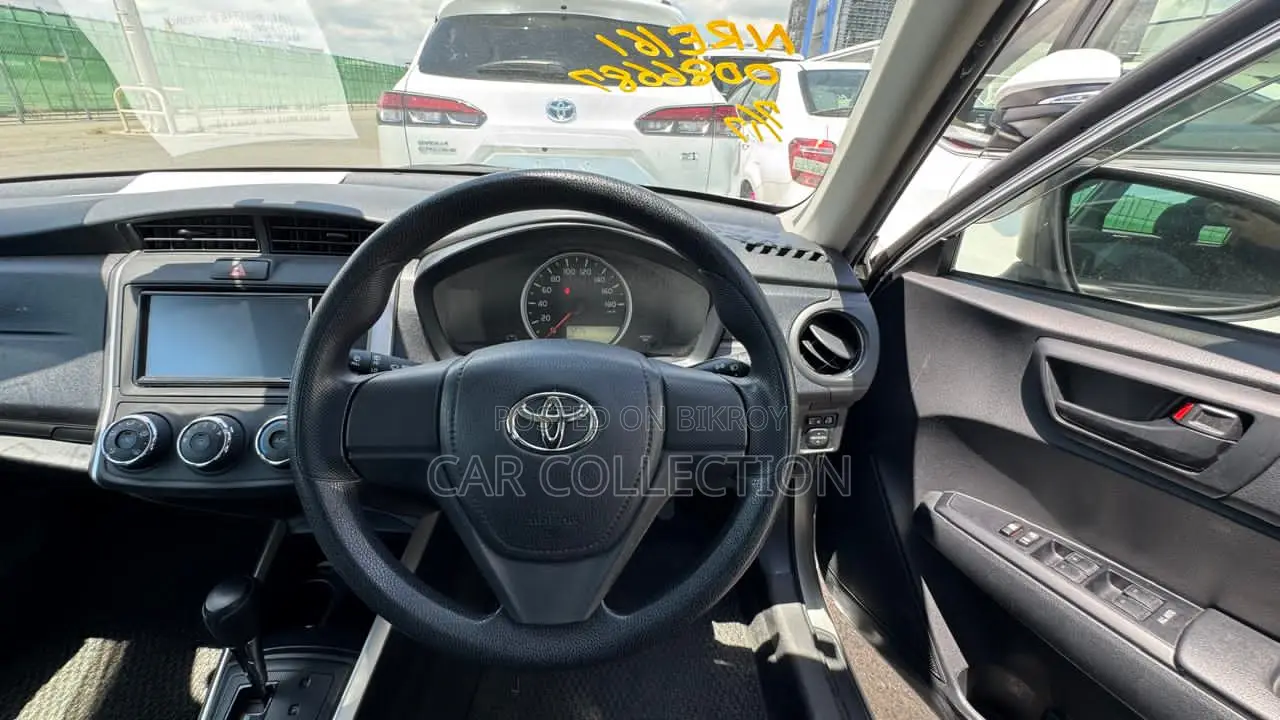 Toyota Fielder Ex 2020