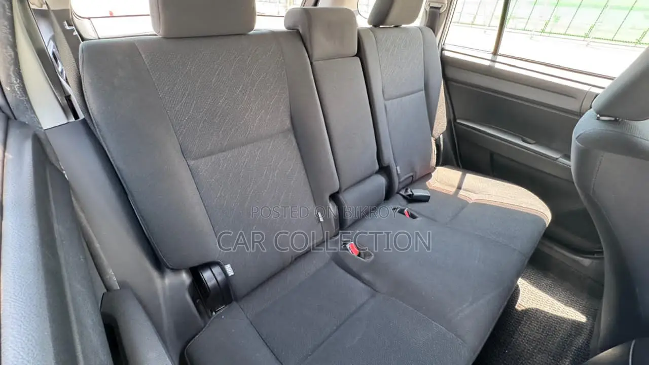 Toyota Fielder Ex 2020