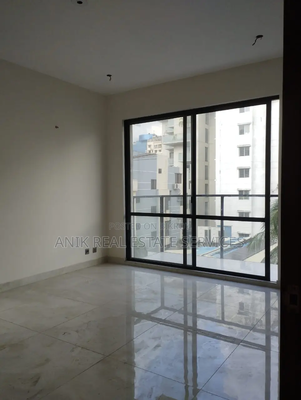 Commarcial 2450 Sft Office Space Rent At Banani