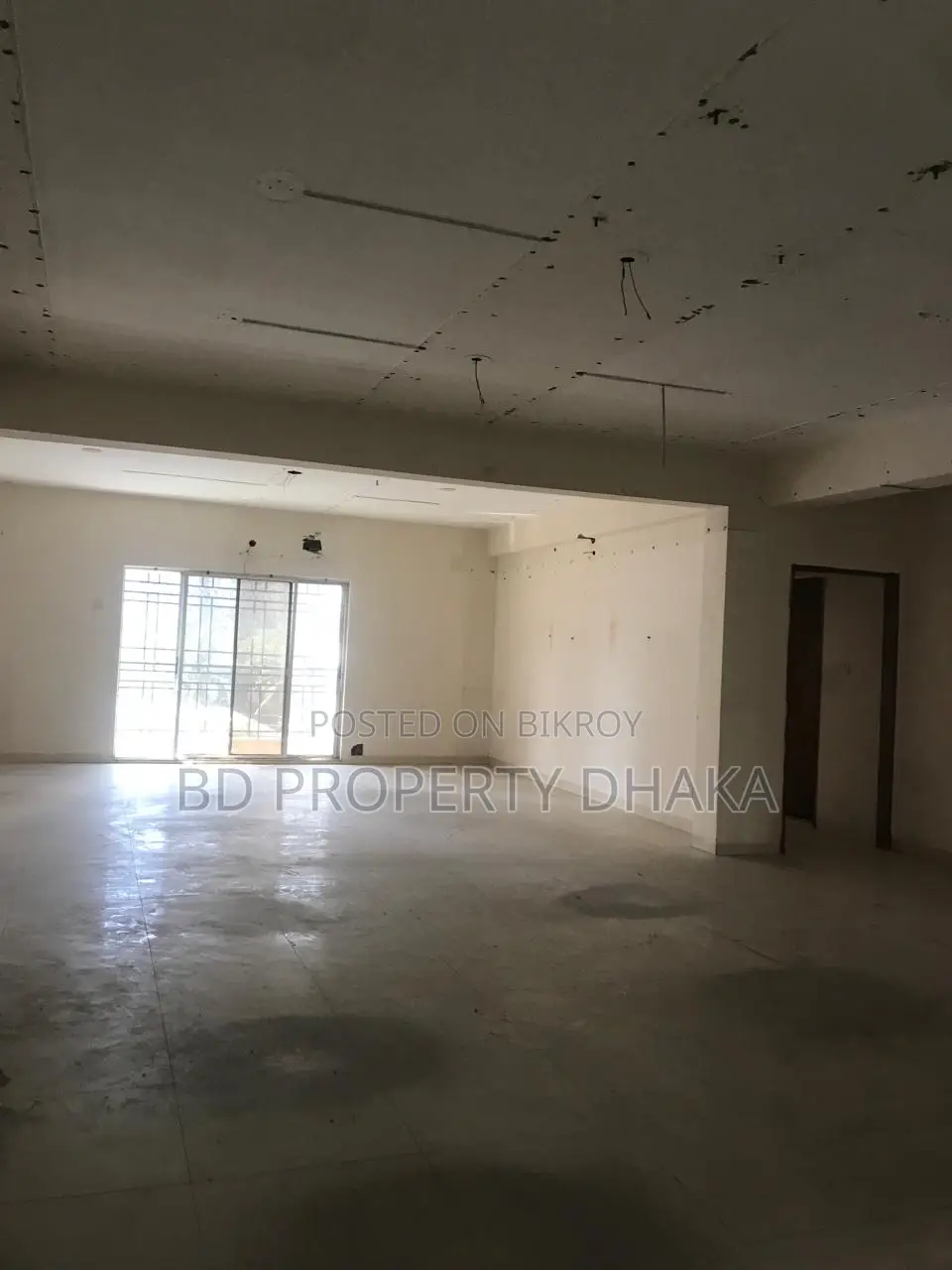 2580 Sqft office space rent in Banani