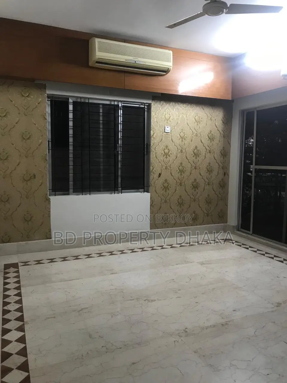 2580 Sqft office space rent in Banani