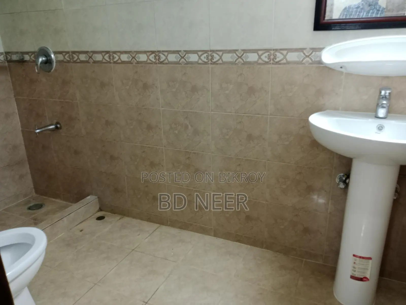 Well semi furnish 4 Bed room apt available in Gulshan 2