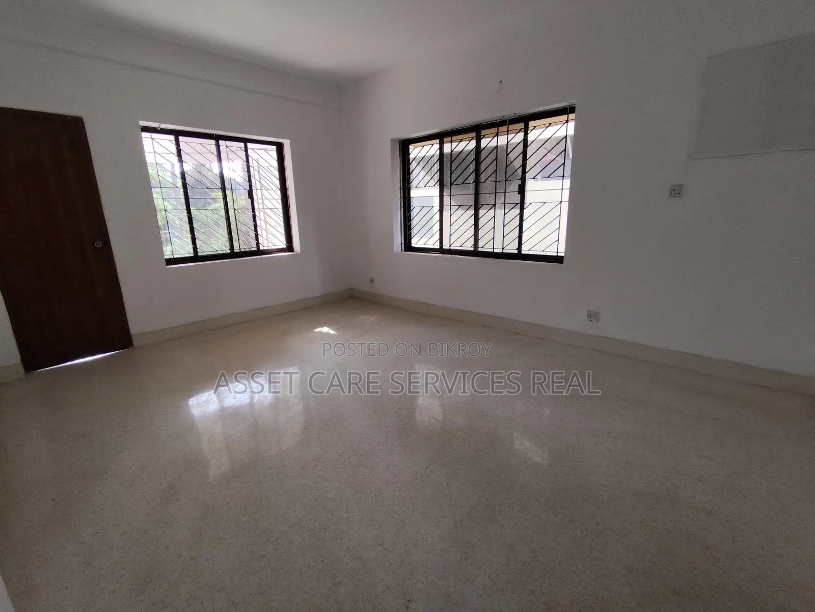 Prime Location 2650-Sqft Office Space for Rent in Gulshan-2