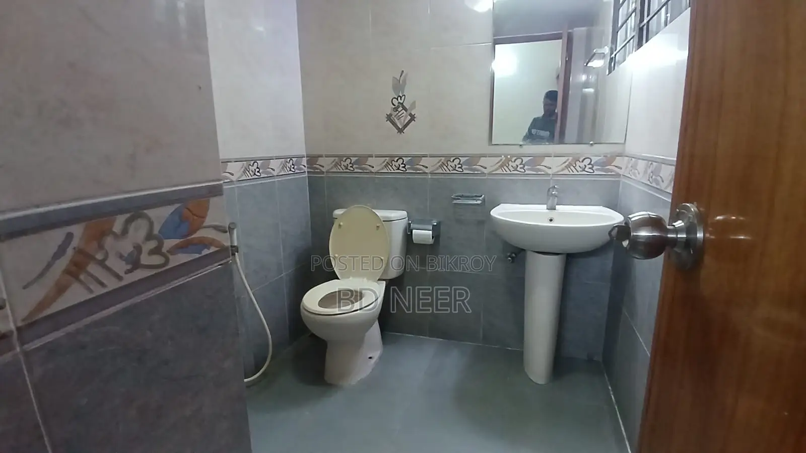 Furnished 3 Bedroom Flat Rent in Gulshan-1