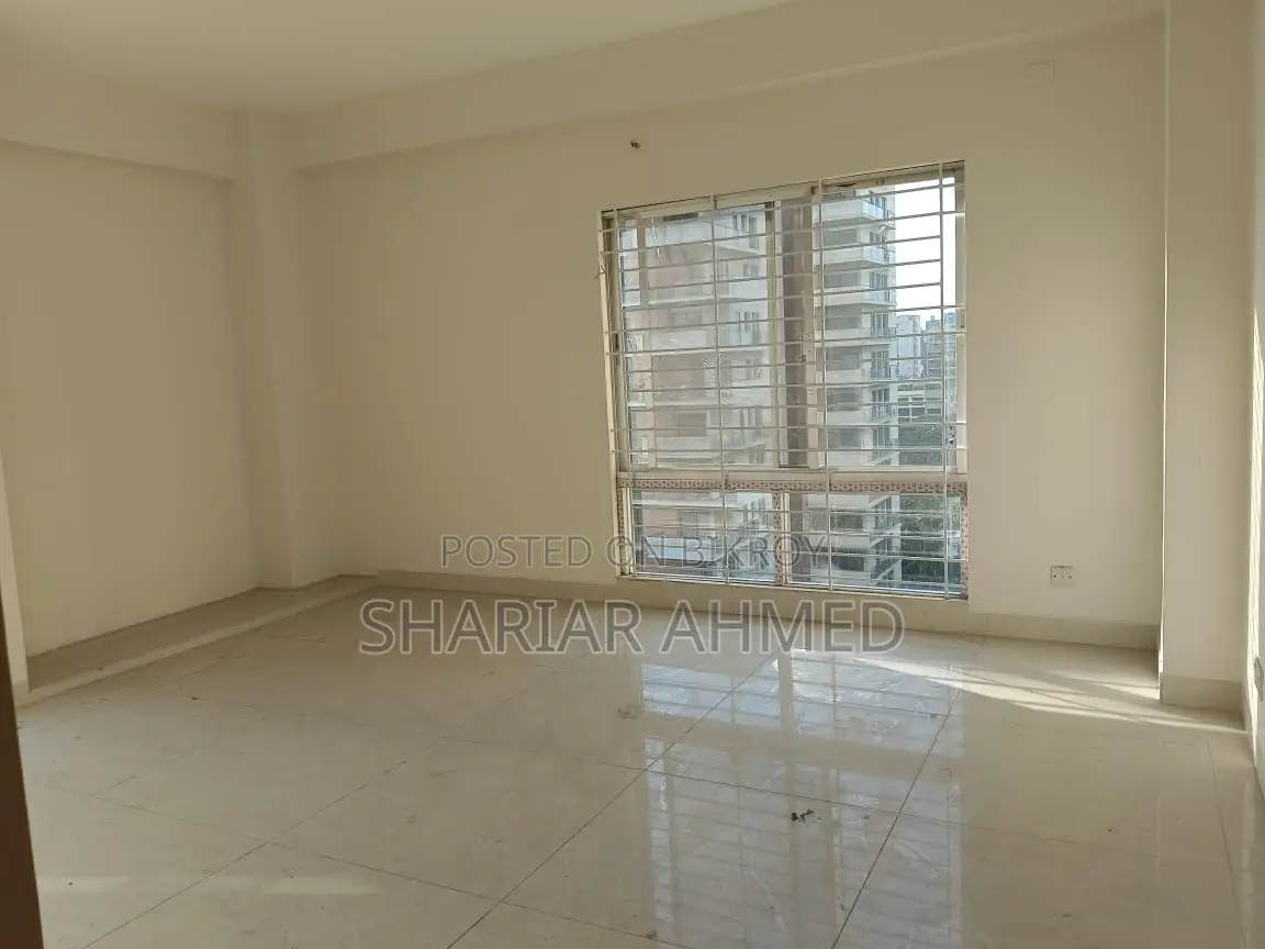 3100 Sqft Apartment Available For Rent For Office Purpose