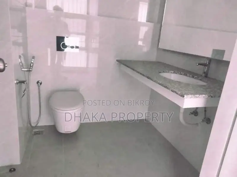 2200-Sqft Luxurious New Apartment Rent in Banani