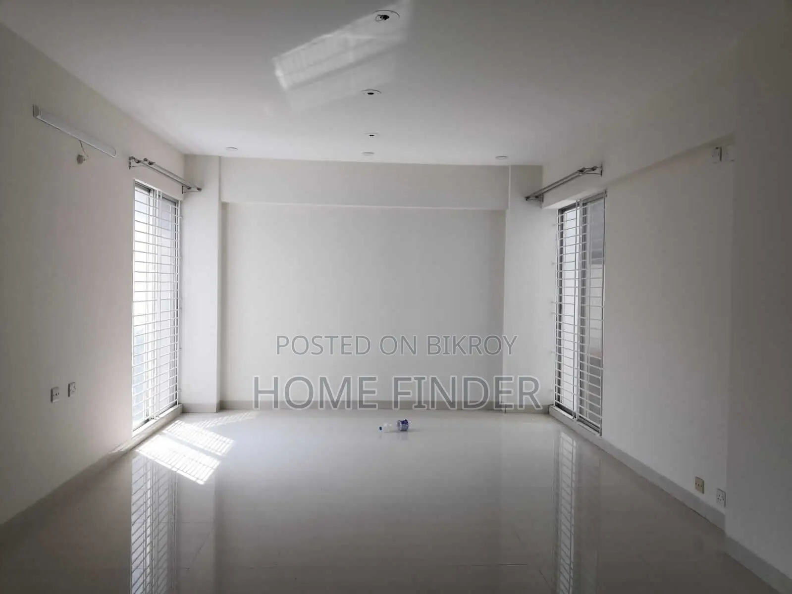 Unfurnished 3Bed-2700 Sft Apt: Rent @ Gulshan -1