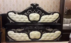 Bed 6/7 Feet Leather. M# 6389