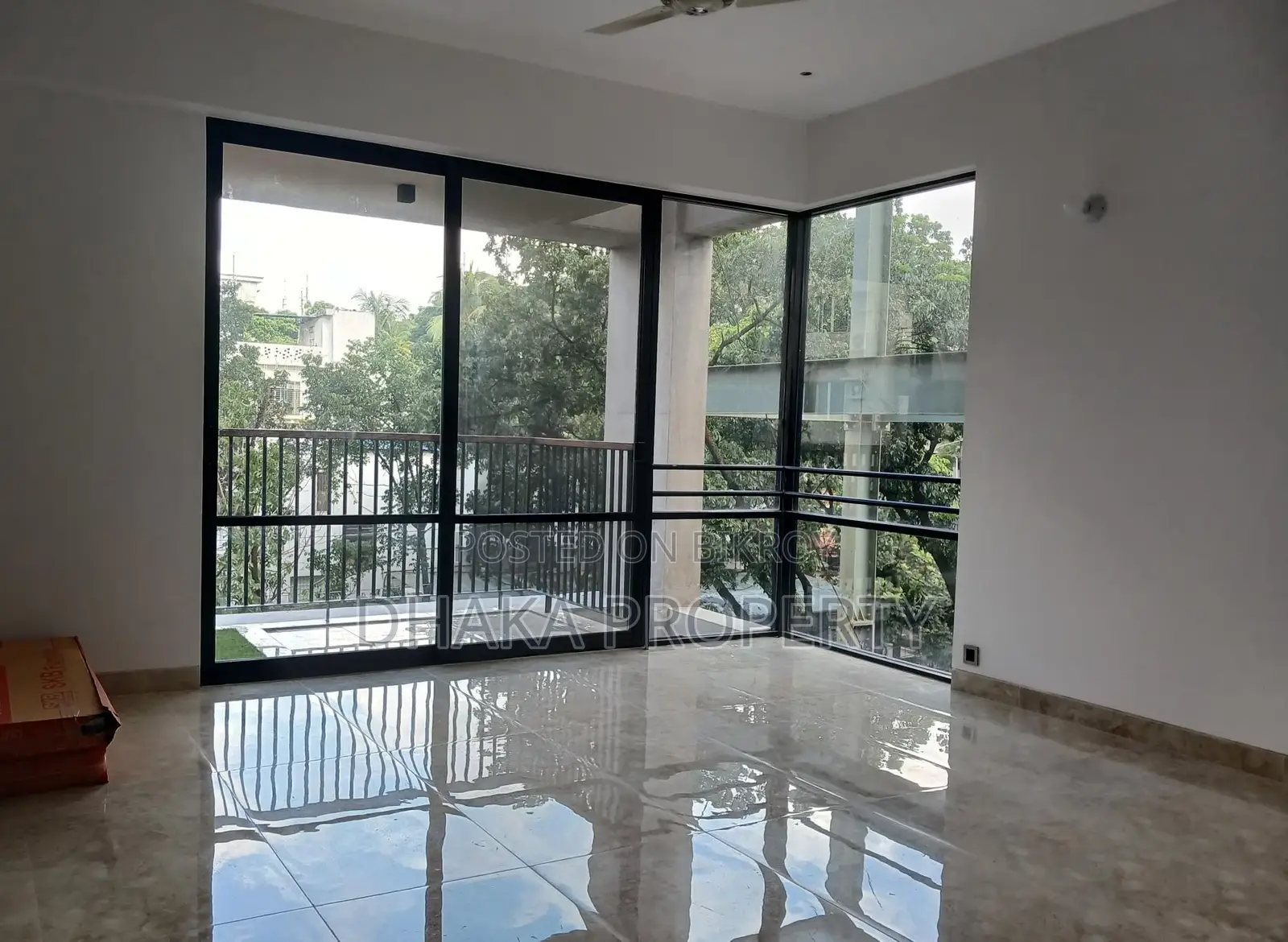 2300SqFt.3Bed Brand New Luxurious Apartment Rent At Banani Model Town