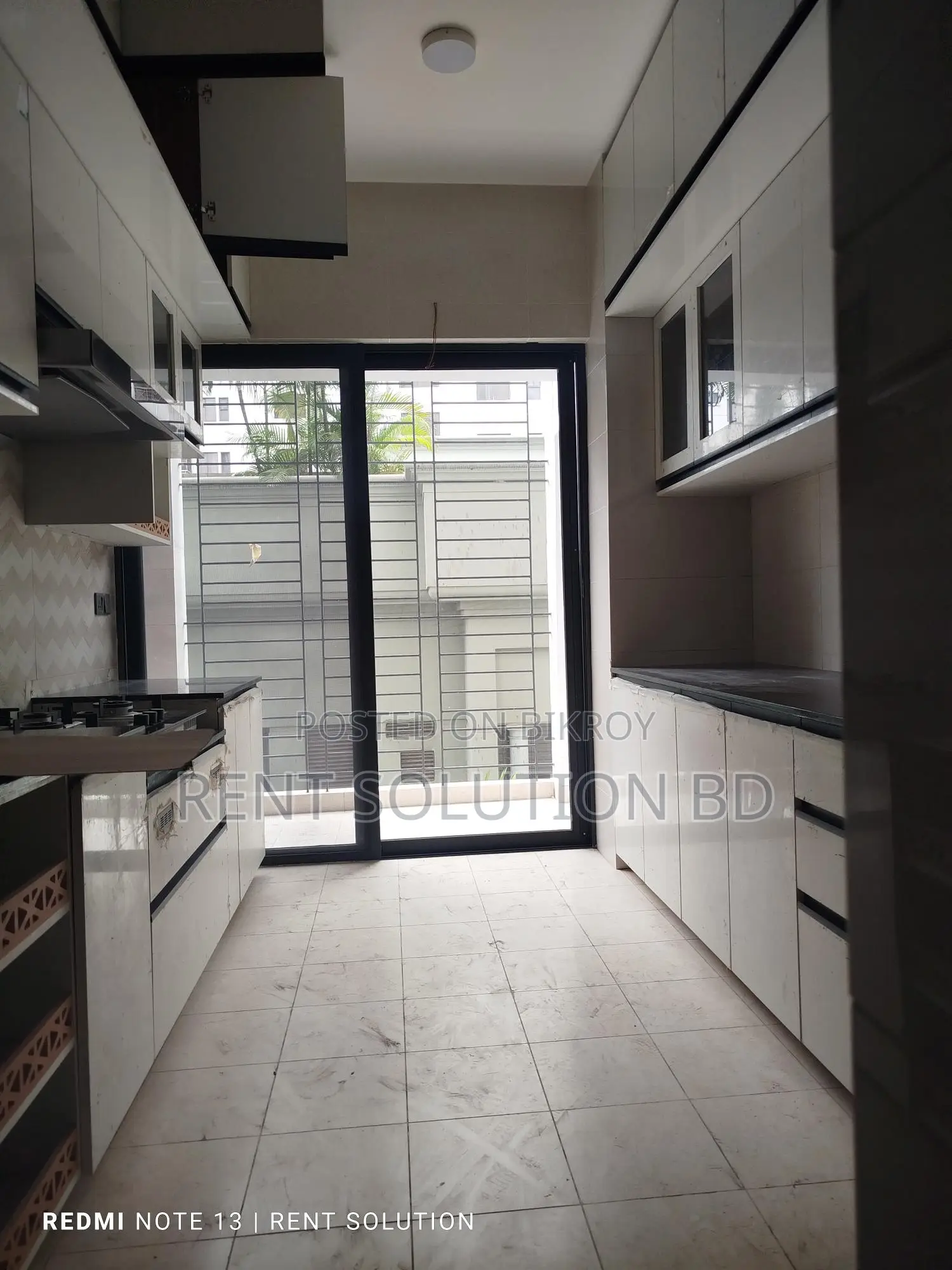 Park View Semi Furnished new apartment for rent in Gulshan