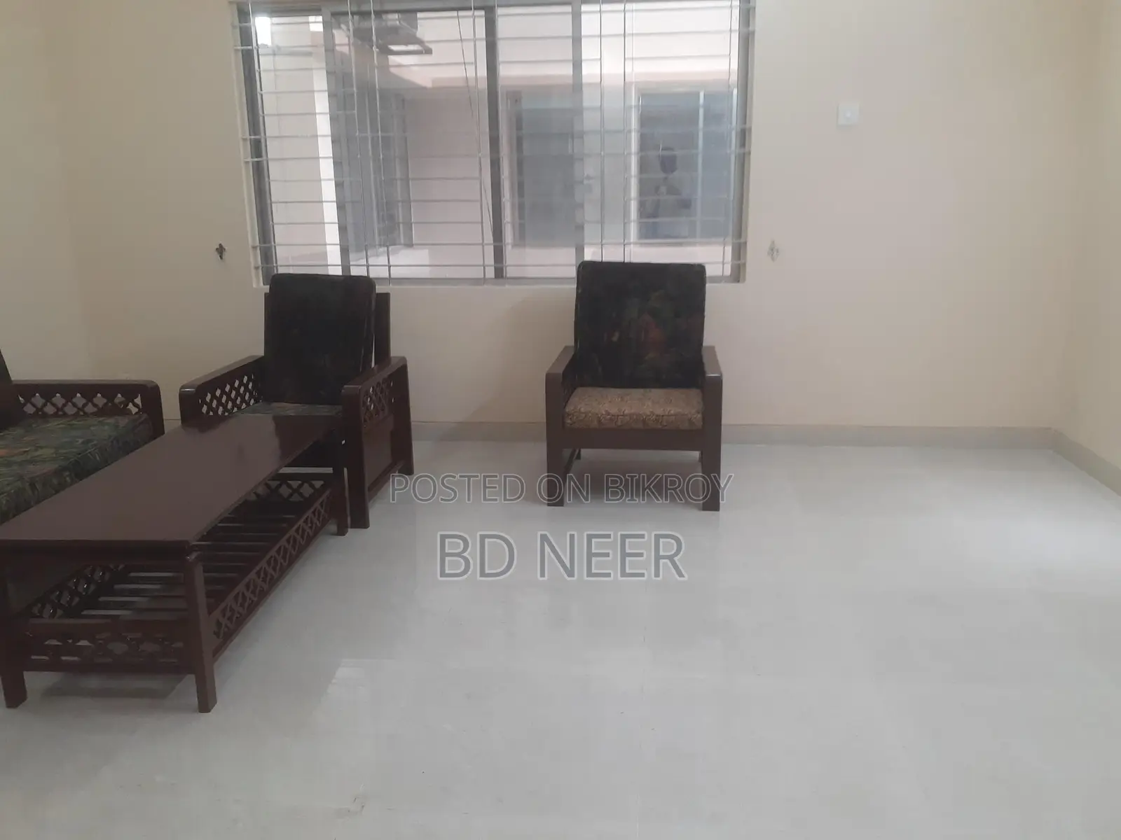 Un Furnished 3 Bedroom Flat Rent in Gulshan-2