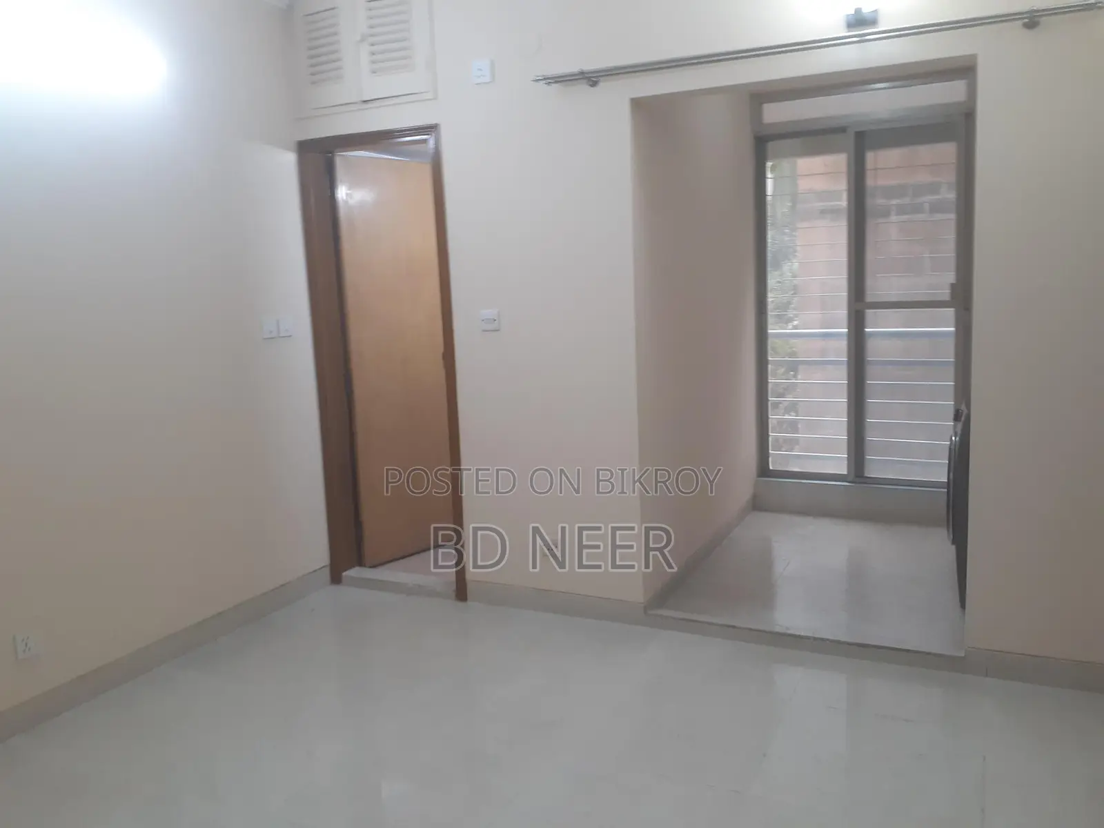 Un Furnished 3 Bedroom Flat Rent in Gulshan-2
