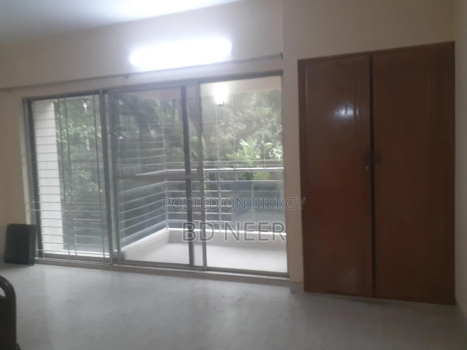 Un Furnished 3 Bedroom Flat Rent in Gulshan-2