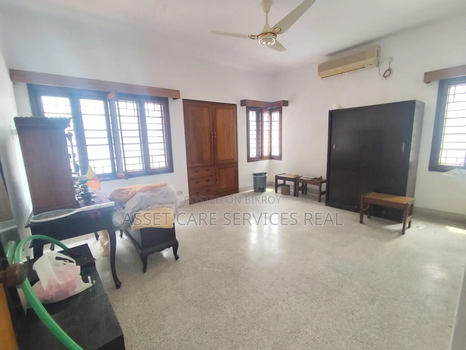গুলশান নর্থ-এ এক্সক্লুসিভ ইন্ডিপেন্ডেন্ট হাউস ভাড়া