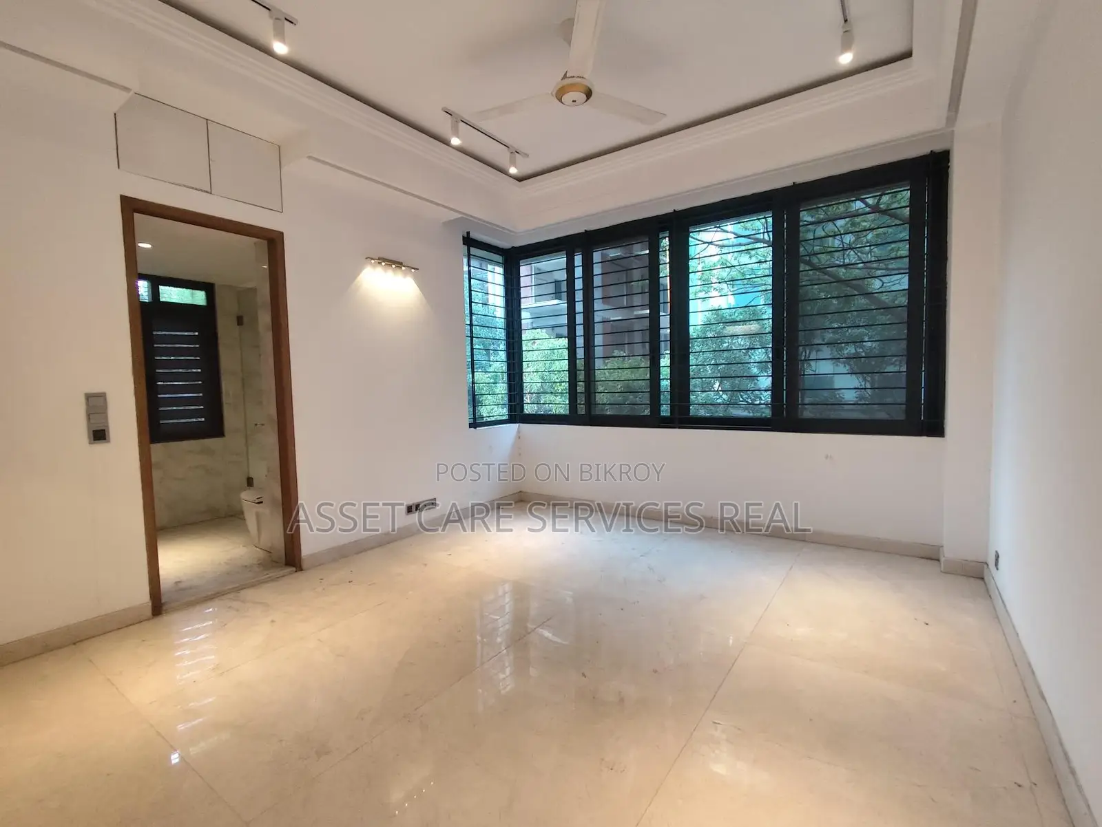 Brand New Semi-Furnished Luxurious 3-Bed Apartment Rent In Gulshan