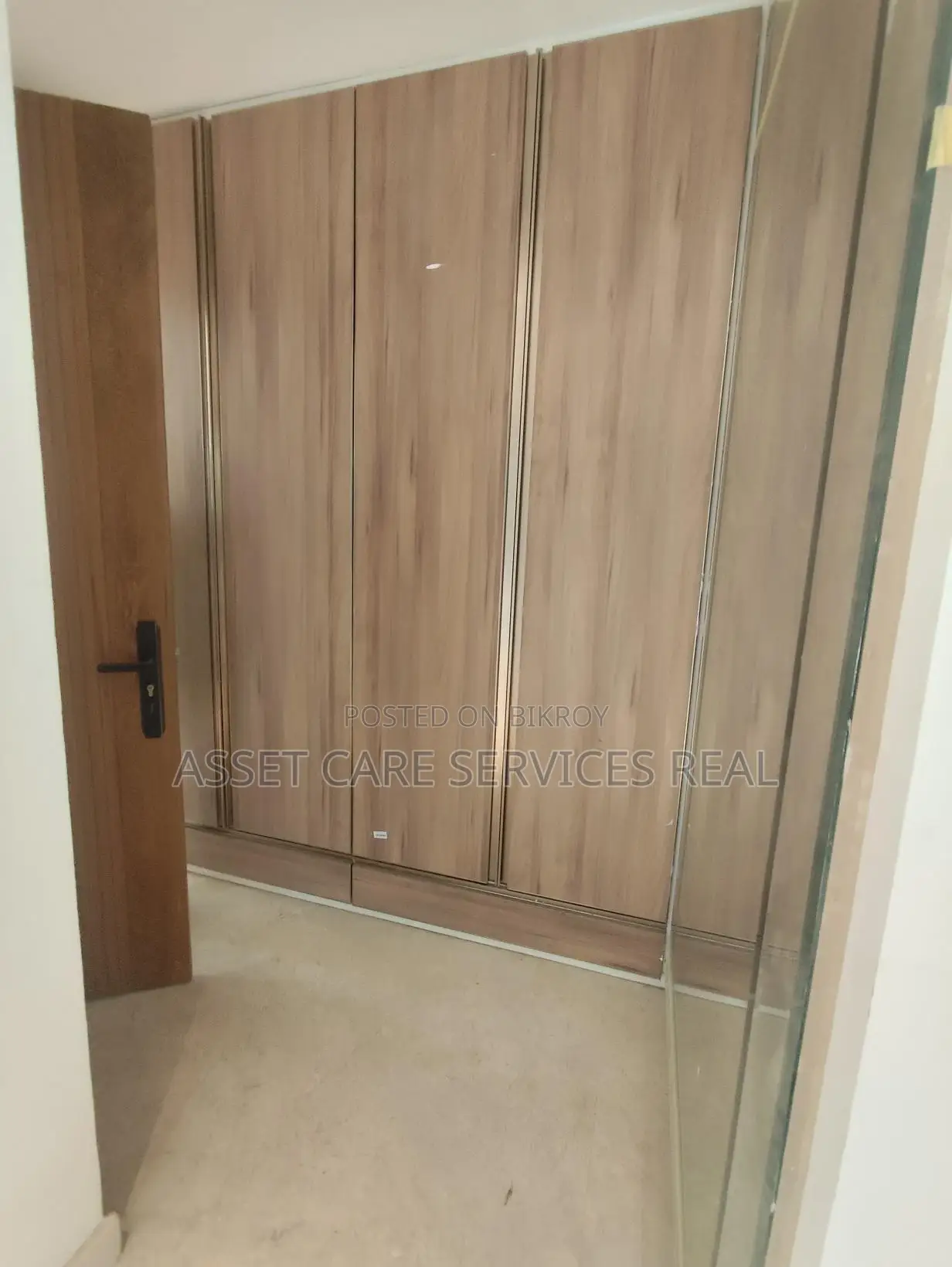 Brand New Semi-Furnished Luxurious 3-Bed Apartment Rent In Gulshan