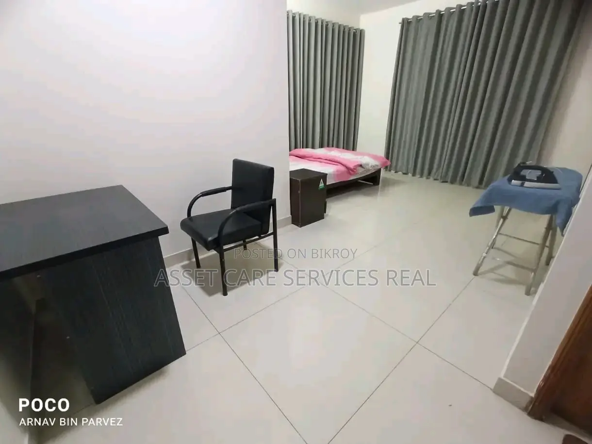 গুলশান-১ এ ৩ বেডরুমের ফুল-ফার্নিশড সুন্দর অ্যাপার্টমেন্ট ভাড়া