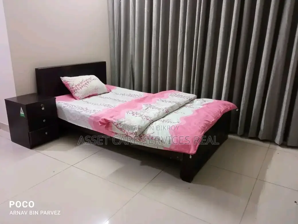 গুলশান-১ এ ৩ বেডরুমের ফুল-ফার্নিশড সুন্দর অ্যাপার্টমেন্ট ভাড়া