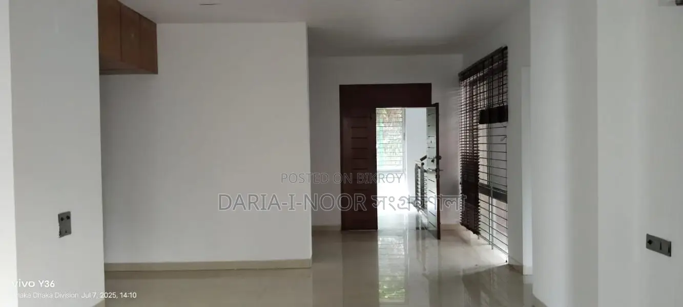 ৪০০০ বর্গফুটের বিলাসবহুল ৪ বেডরুমের ফ্ল্যাট ভাড়া